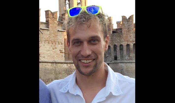 Si schianta in una gara sul Po: ricoverato al Maggiore, in gravi condizioni, il campione Alex Cremona