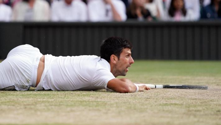 Wimbledon: 13-12 al quinto set: Djokovic trionfa dopo la maratona
