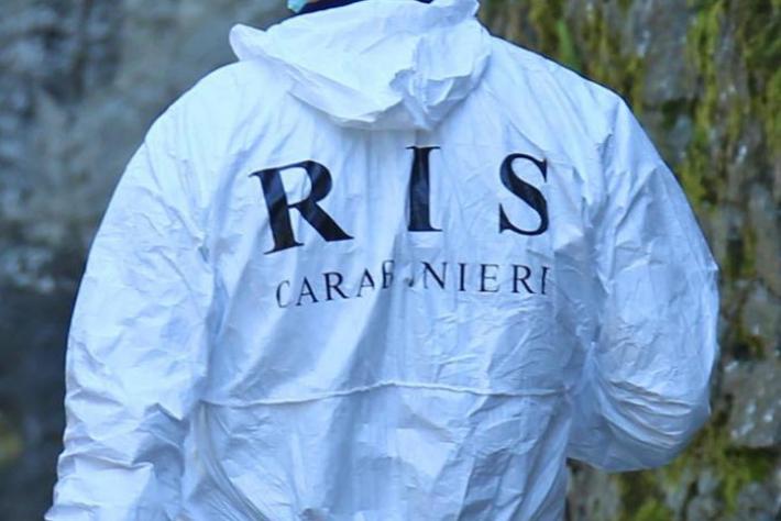 Ruba in farmacia, i Ris di Parma lo individuano grazie al Dna su un calzino