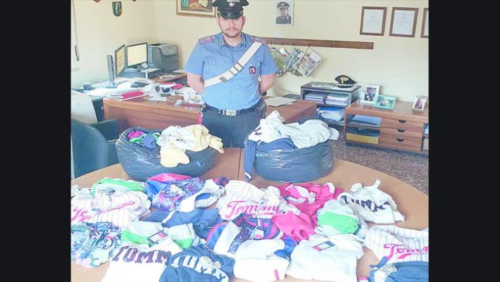 Fidenza Village, abiti rubati a sacchi: arrestate tre donne