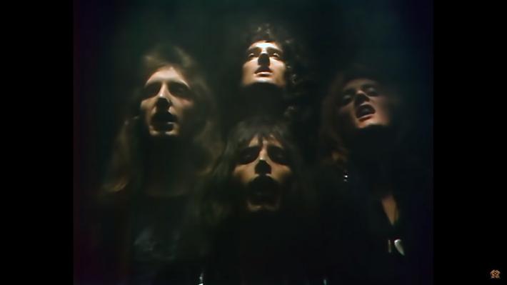 Bohemian Rhapsody da record: un miliardo di visualizzazioni  (video rimasterizzato e campagna)