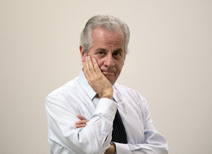 Scajola indagato per avere usato impropriamente l'auto del Comune