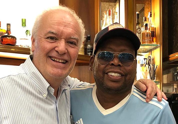 Asprilla &egrave; tornato a Parma (e ha giocato a carte)