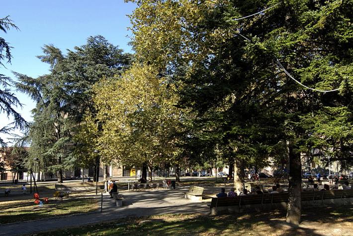 Controlli in piazzale Pablo: sequestrati hashish e marijuana