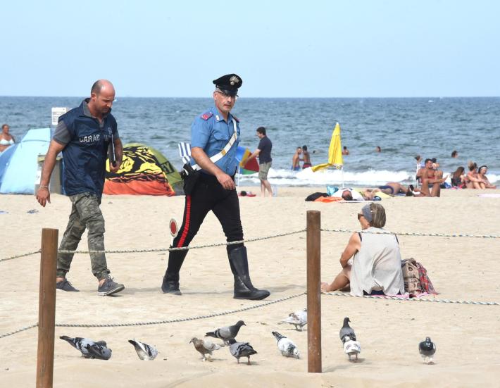 Rimini, divieto di balneazione per escherichia coli