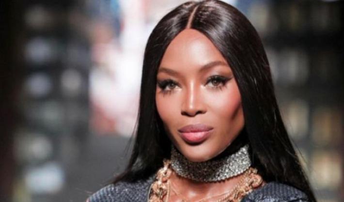 Naomi Campbell: 'Respinta da un hotel perch&eacute; sono nera'