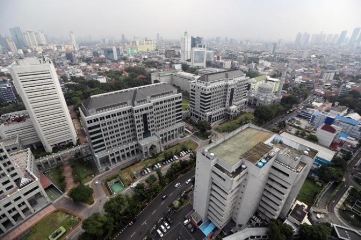 Indonesia: bevono alcol di contrabbando al matrimonio, 12 morti