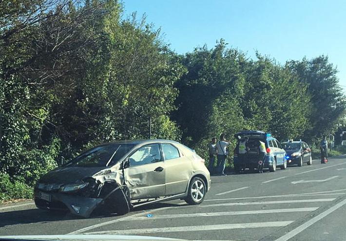 Incidente a Stradella: illeso l'autista