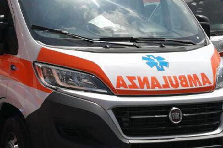 Lunigiana, dodicenne soccorso in piscina e rianimato