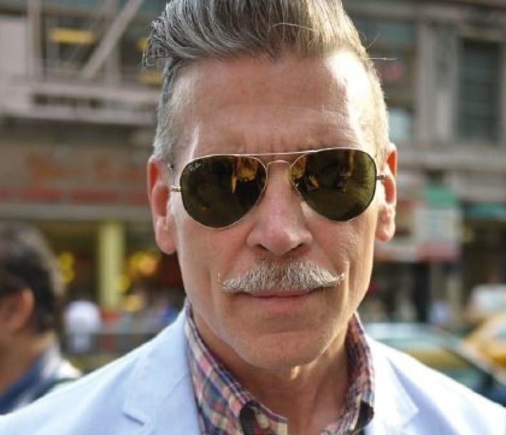 Con polo e camicia look al top  per un perfetto stile casual-chic