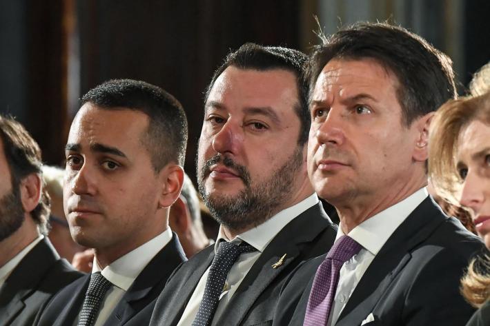 Salvini apre la crisi e si candida a premier. Di Maio: &laquo;La Lega ha preso in giro il Paese&raquo;