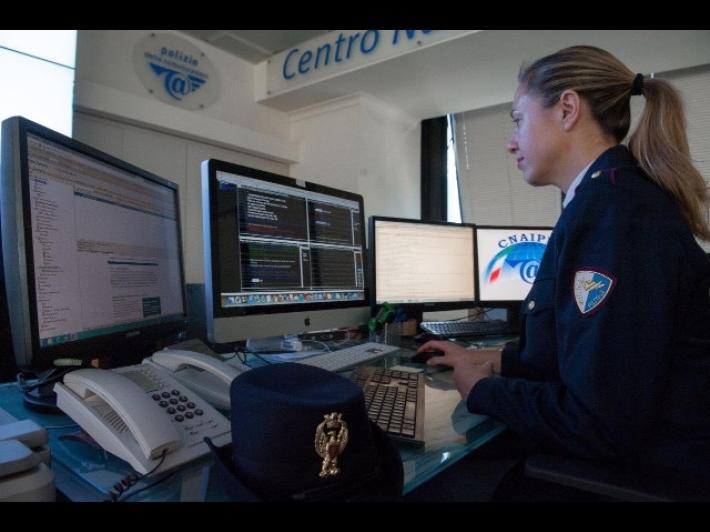 Emilia Romagna, aumentano i casi di "sex extortion" online e anche i casi di adescamento in rete. Presi di mira gli adolescenti