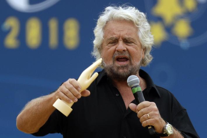 Caos crisi: Salvini vuole tempi rapidi. Grillo: 'Salviamo l'Italia dai nuovi barbari' 