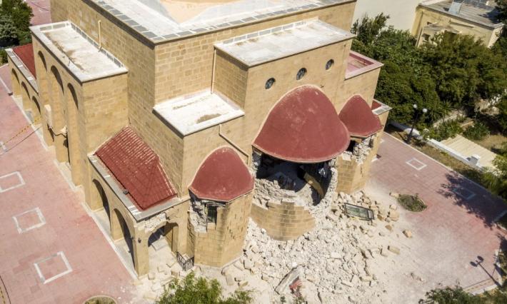 Notte di paura per i parmigiani a Kos