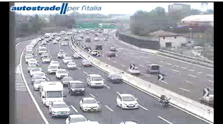 Iniziato il  contro esodo,  code fra Parma e Fiorenzuola