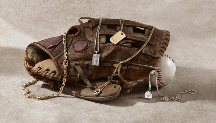 Tiffany guarda oltre Audrey Hepburn, lancia la linea uomo