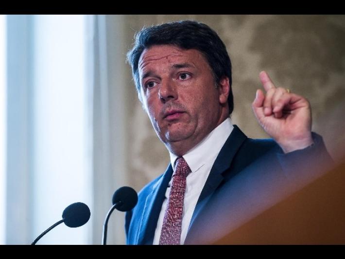 Renzi: 'Zingaretti vuole un governo forte, se la veda con il M5S'
