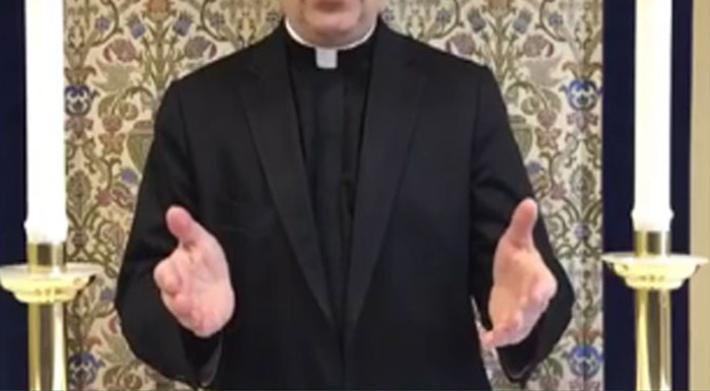 Dopo un incidente in auto: prete positivo a cocaina,