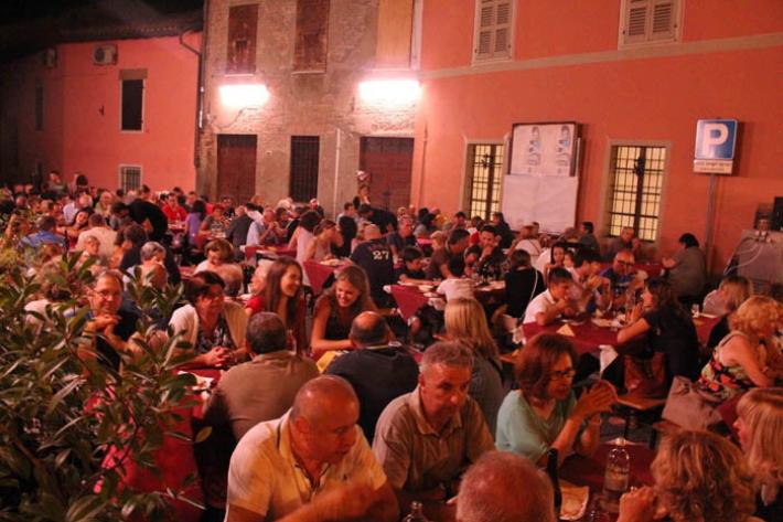 Polenta, tiro con la slitta e feste country: la lunga agenda della domenica