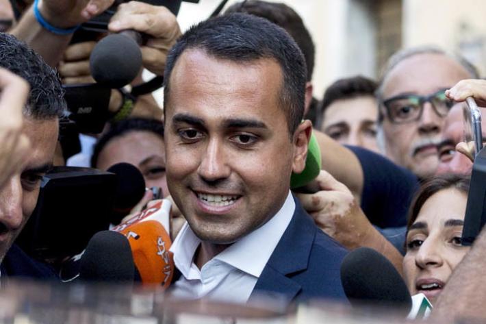 M5S: 'Sospeso l'incontro col Pd fino a quando non diranno s&igrave; a Conte'