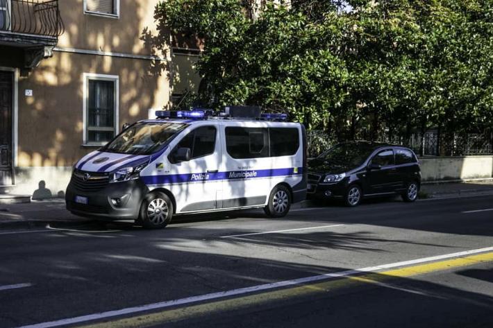 Anziana cade dalla bici in via Milazzo