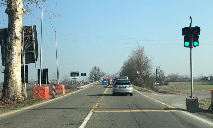 Via Europa ancora intasata dal traffico per i lavori