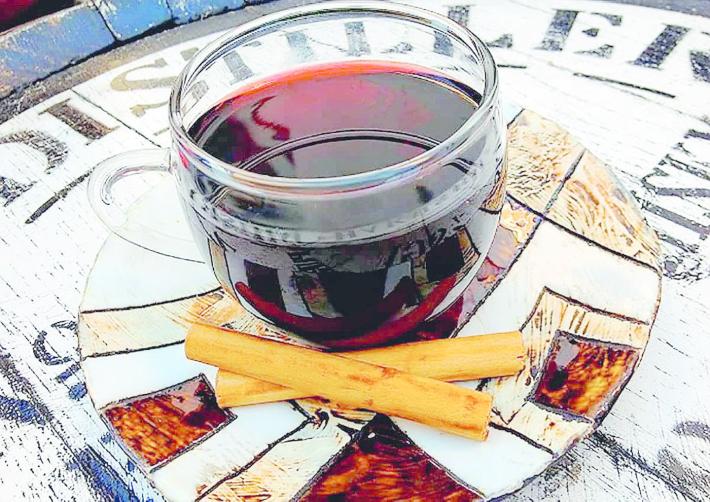 La ricetta - Orecchiette radicchio, uva e aceto balsamico