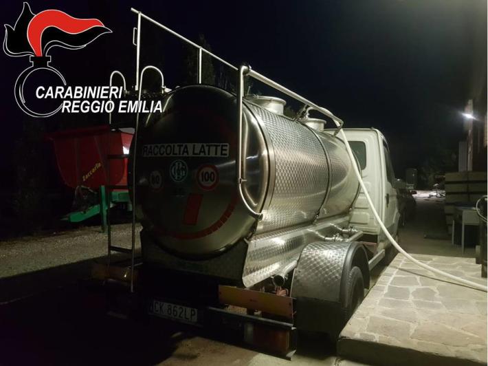 L'auto &egrave; in panne e lui ruba il furgone del latte: arrestato dai carabinieri.