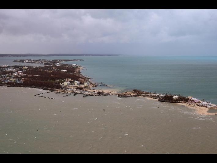 Uragano Dorian: i dispersi alle Bahamas sono migliaia