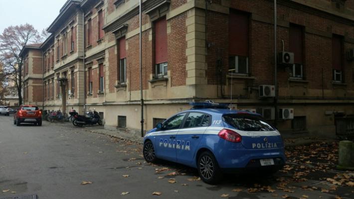 Prende il figlio dall'ospedale e fugge, arrestato