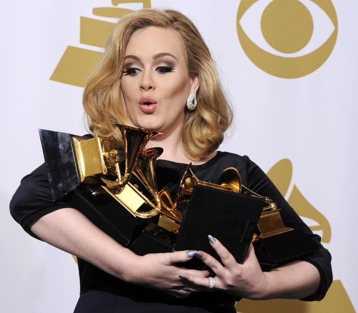 Adele chiede il divorzio dal marito