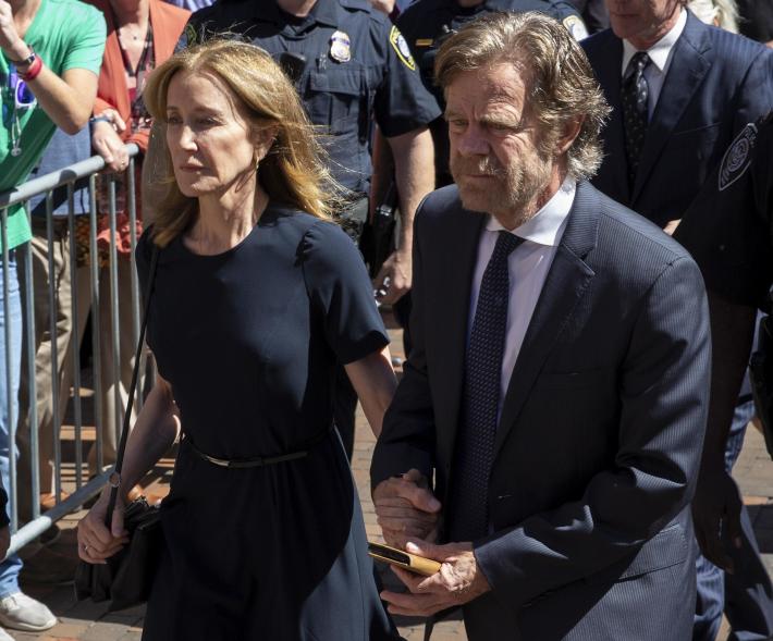 Scandalo dei college, Felicity Huffman condannata a 14 giorni di carcere