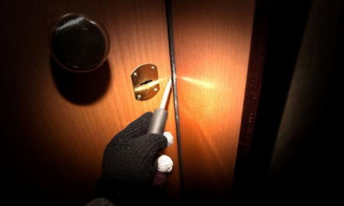 Nuovo raid in via Sofia