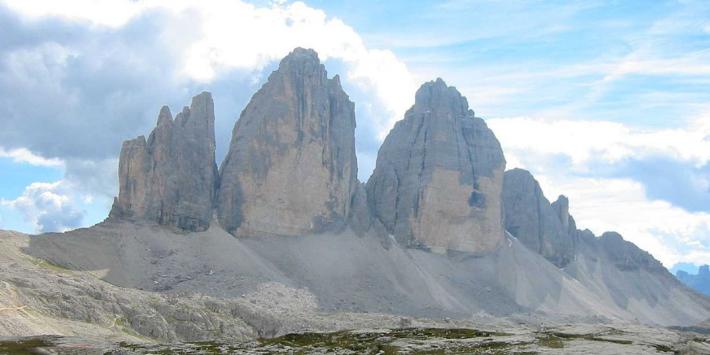 Settantenne danese cade dal sentiero sulle Tre Cime di Lavaredo e perde la vita