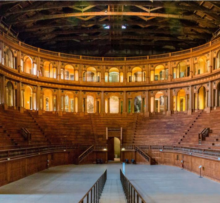 Guida Verde Michelin:  tre stelle al teatro Farnese