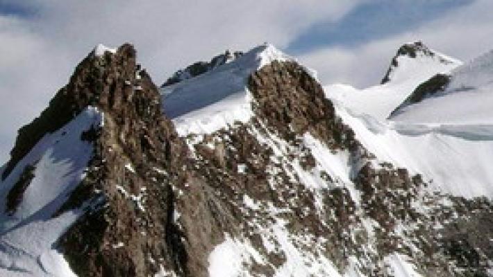 Aliante precipita sul Monte Rosa, morto il pilota