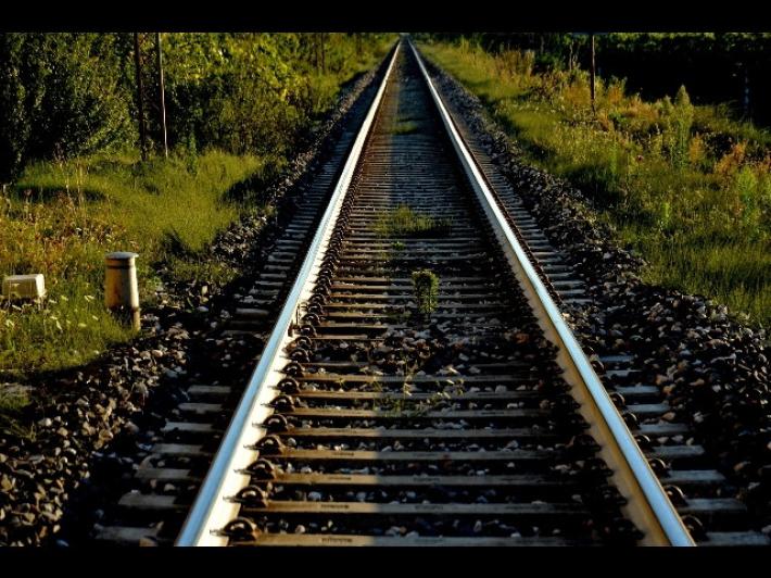 Lavagna, cadavere sui binari, traffico sospeso