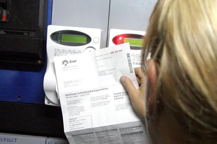 La fine del mercato tutelato dell'elettricit&agrave; &egrave; spostata al 1&deg; luglio