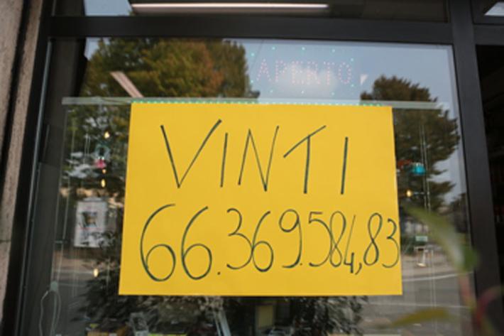 Basilicagoiano, ritirata la vincita da 66 milioni al Superenalotto