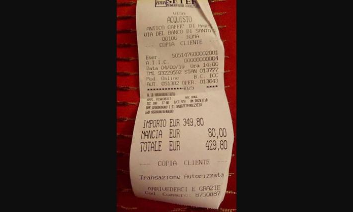 Maxi scontrino: conto regolare, ristorante multato per la mancia (80 euro) e suolo pubblico