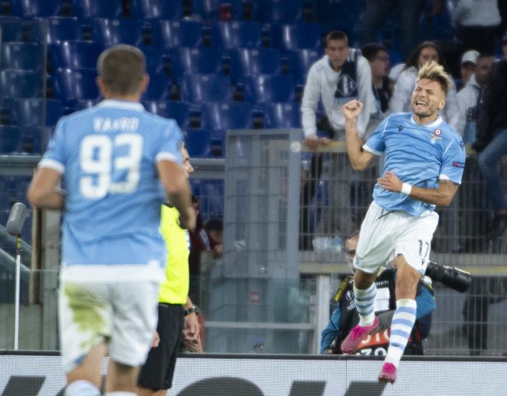 La Lazio batte il Rennes (2-1). La Roma pareggia a Graz con il Wolfsberger