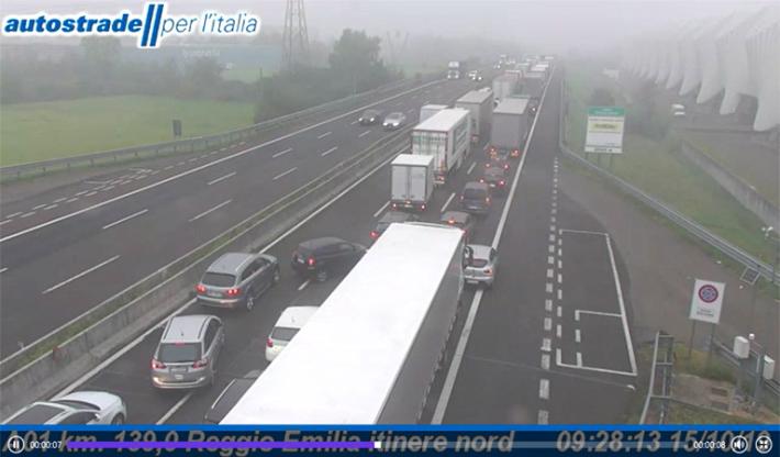 A1, maxi-tamponamento tra Reggio e Terre di Canossa: riaperto il tratto.  12 km di coda