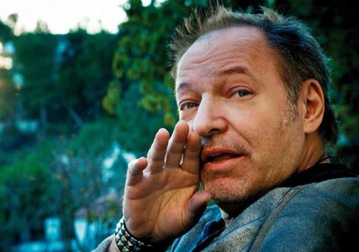 Vasco Rossi contro Salvini, 'potete venire arrestati se fumate una canna' 