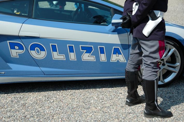 Roma, rapina in tabaccheria: ucciso un bandito, negoziante ferito