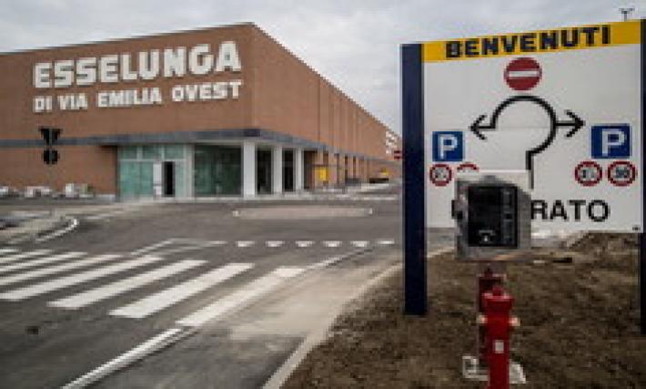 Il ladro scappa. Ma lascia i documenti