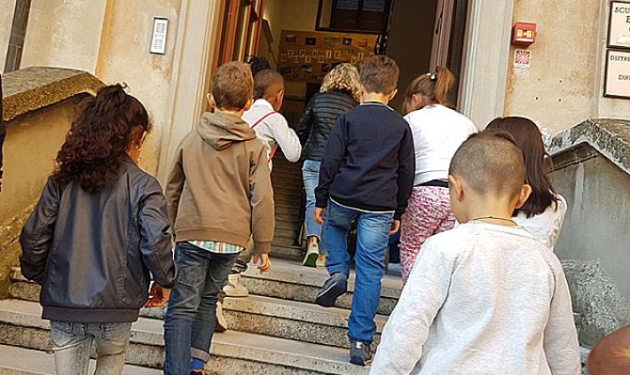 Scuola al via in Emilia Romagna "tra presidi reggenti e cattedre vacanti"