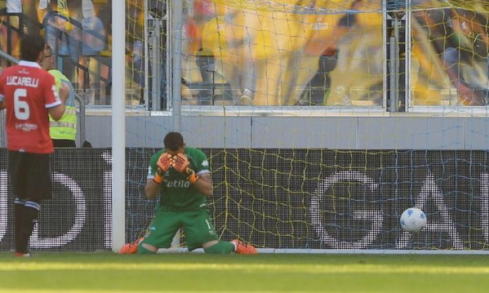 Gli episodi condannano il Parma a Frosinone