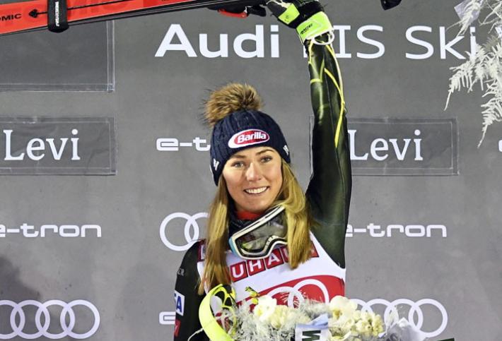 Shiffrin nella storia: vince lo slalom a Levi battendo il record di Stenmark 