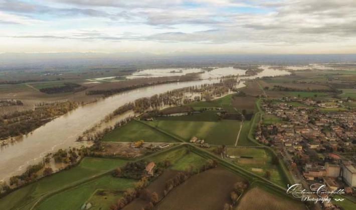 L'imponenza del Po a Zibello - La foto
