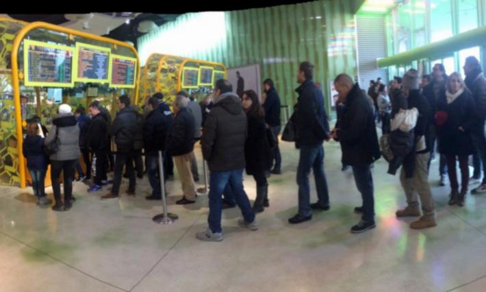 Anche a Parma esplode la Zalone-mania